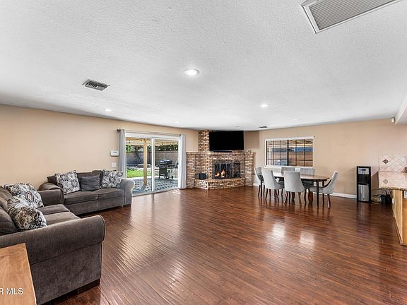 4th image of 2300 W Avenue L1