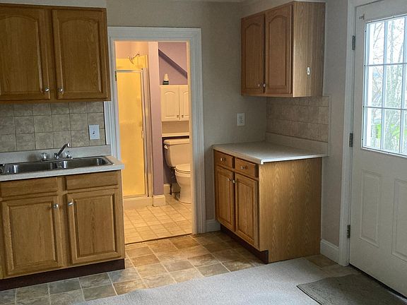 Kitchen Entrance & Bath