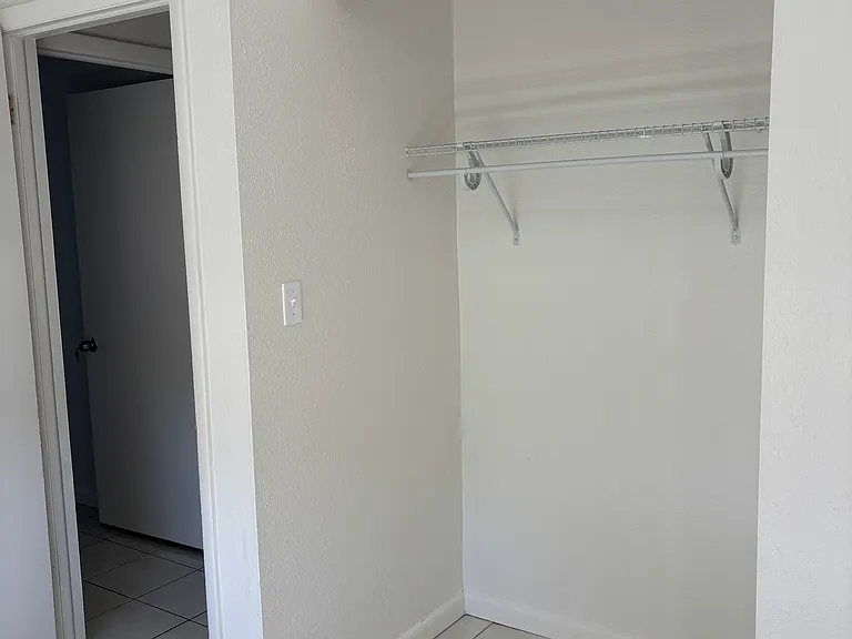 312 W Cornelius Cir — Photo 8