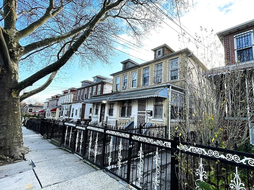 1st image of 3227 Fenton Avenue