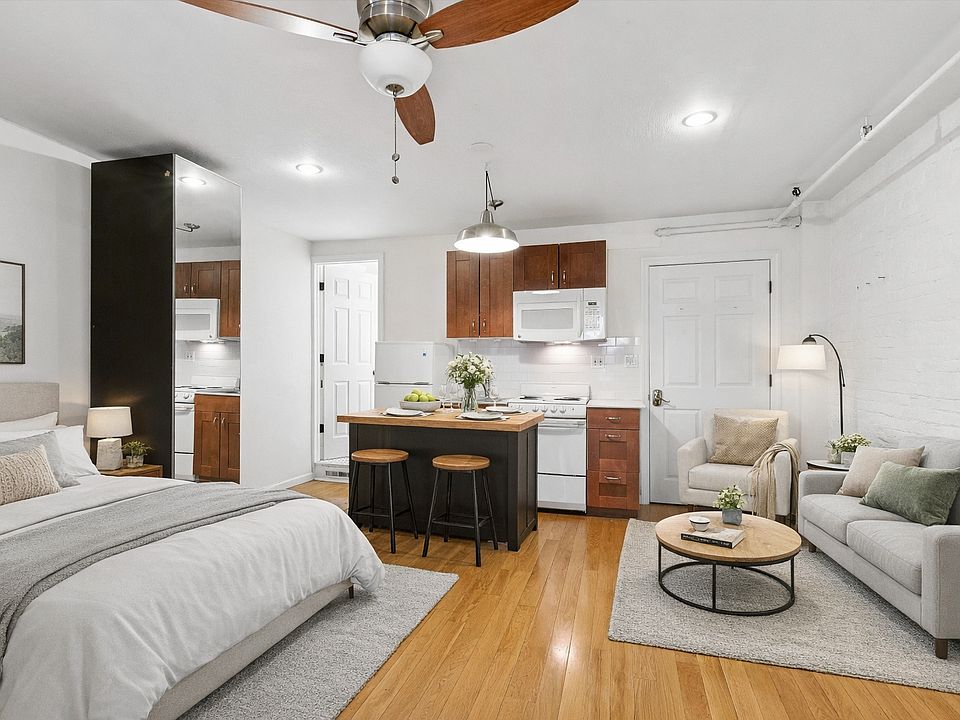 1st image of 129 W 94th St #1R