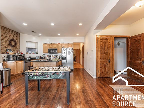 3rd image of 1010 N Kedzie Ave #1F