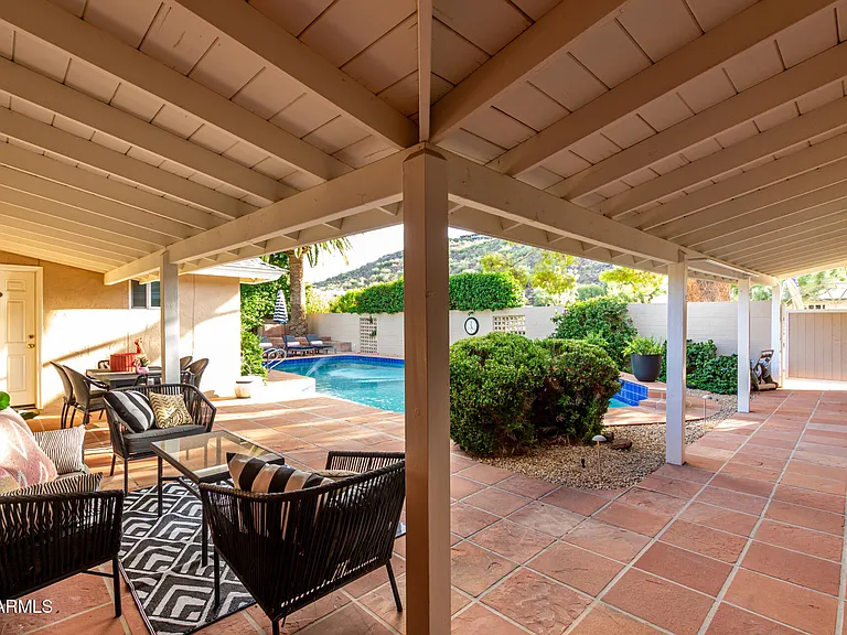 14425 N Coral Gables Dr — Photo 47
