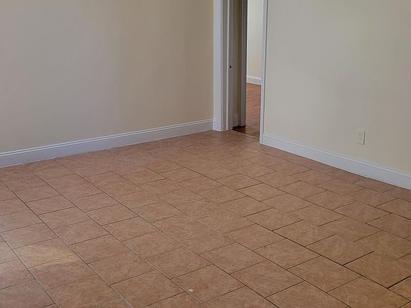 5th image of 11-41 123rd St #3