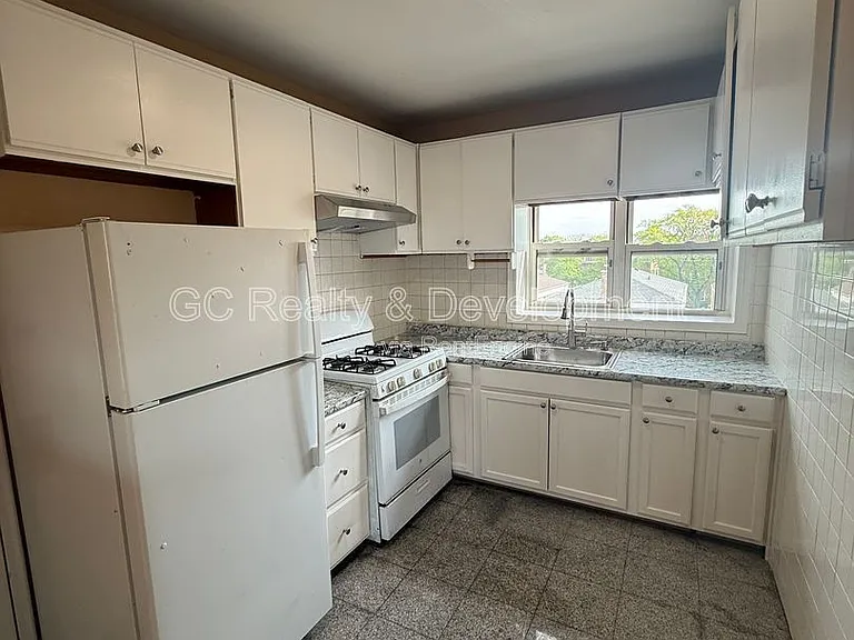 2621 W Fitch Ave #3D — Photo 4