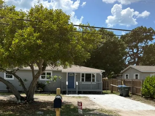 1884 Pine St, Largo, FL 33774