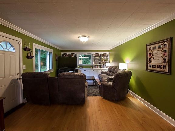 3rd image of 531 Northlawn Dr