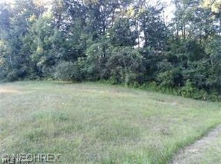 Crows Nest Cir, Uniontown, OH 44685