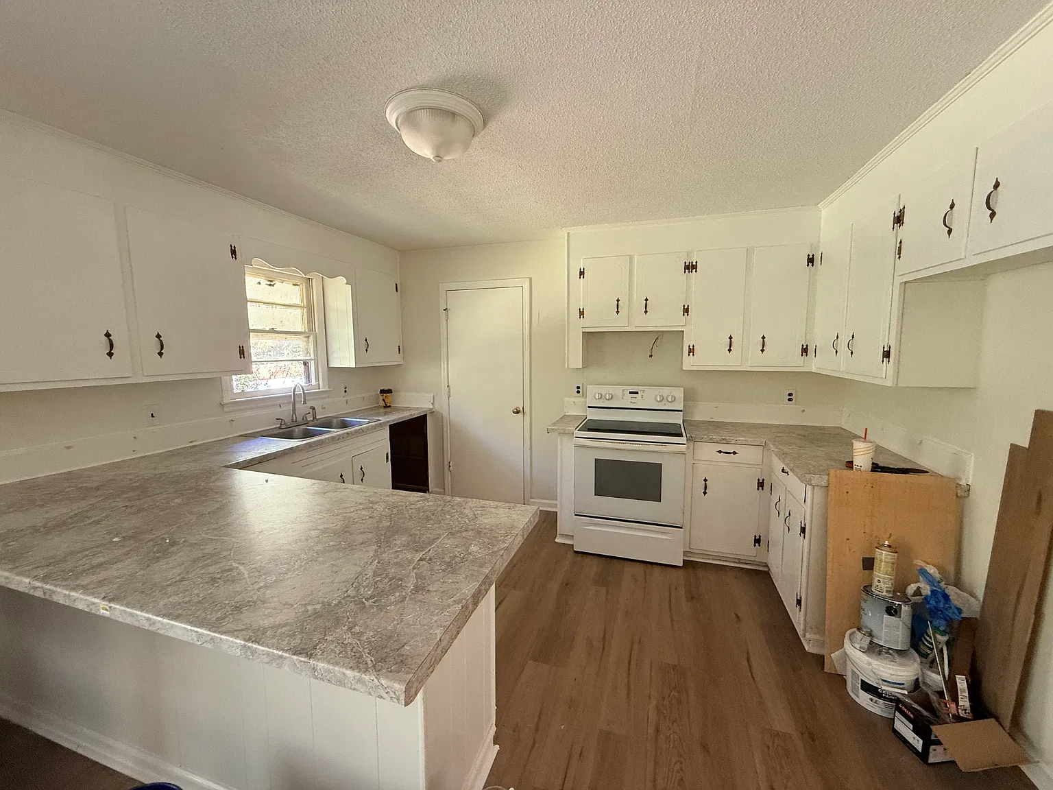 4 bed, 1647 sqft, $1,800 — Photo 2