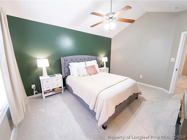 622 Omaha Dr — Photo 32