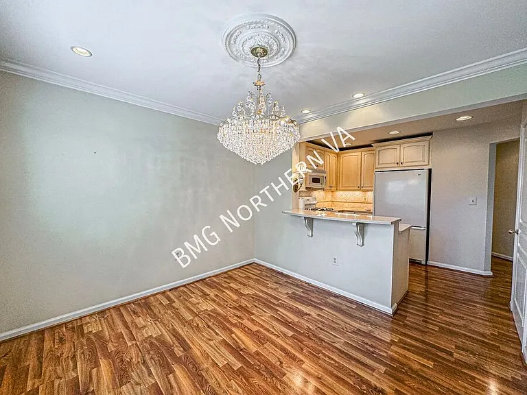 5565 Seminary Rd #404 — Photo 5