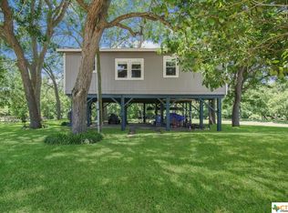 1344 Darst Creek Ln, Seguin, TX 78155