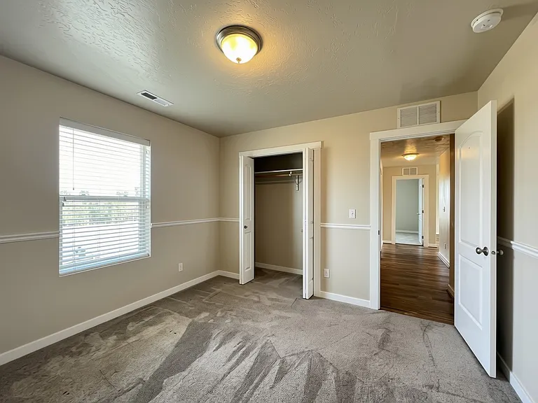 15876 Boulder Ridge Way — Photo 32
