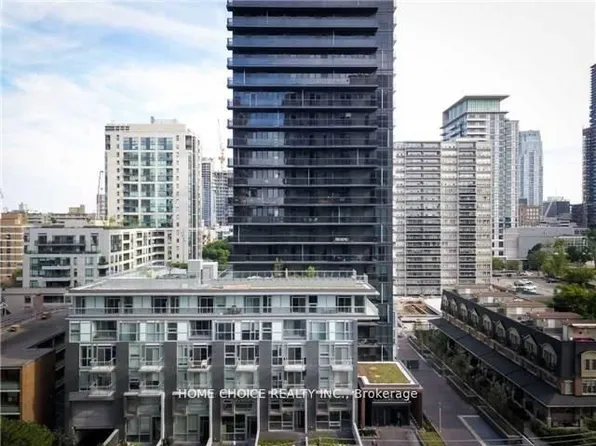 101 Erskine Ave #1403, Toronto, ON M4P 0C5