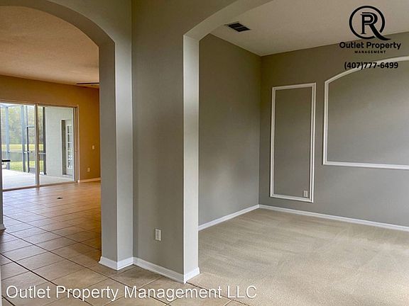 5th image of 10081 Hart Branch Cir