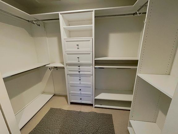 4th image of 1160 La Rochelle Ter Unit B