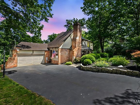 2nd image of 12741 Nanell Ln