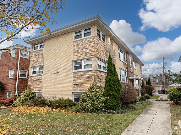 2nd image of 2322 S 17th Ave APT 5