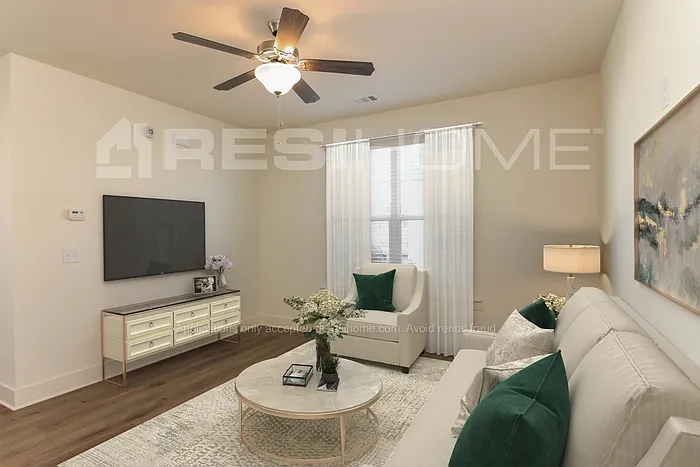 290 Emerald Dr — Photo 7