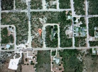 305 Capri Dr NE, Lake Placid, FL 33852