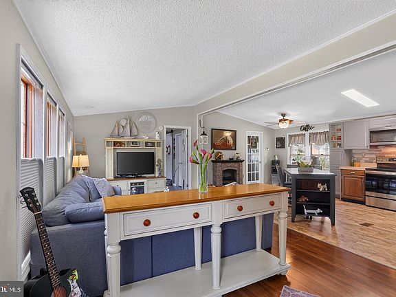 2nd image of 334 Cedar Dr