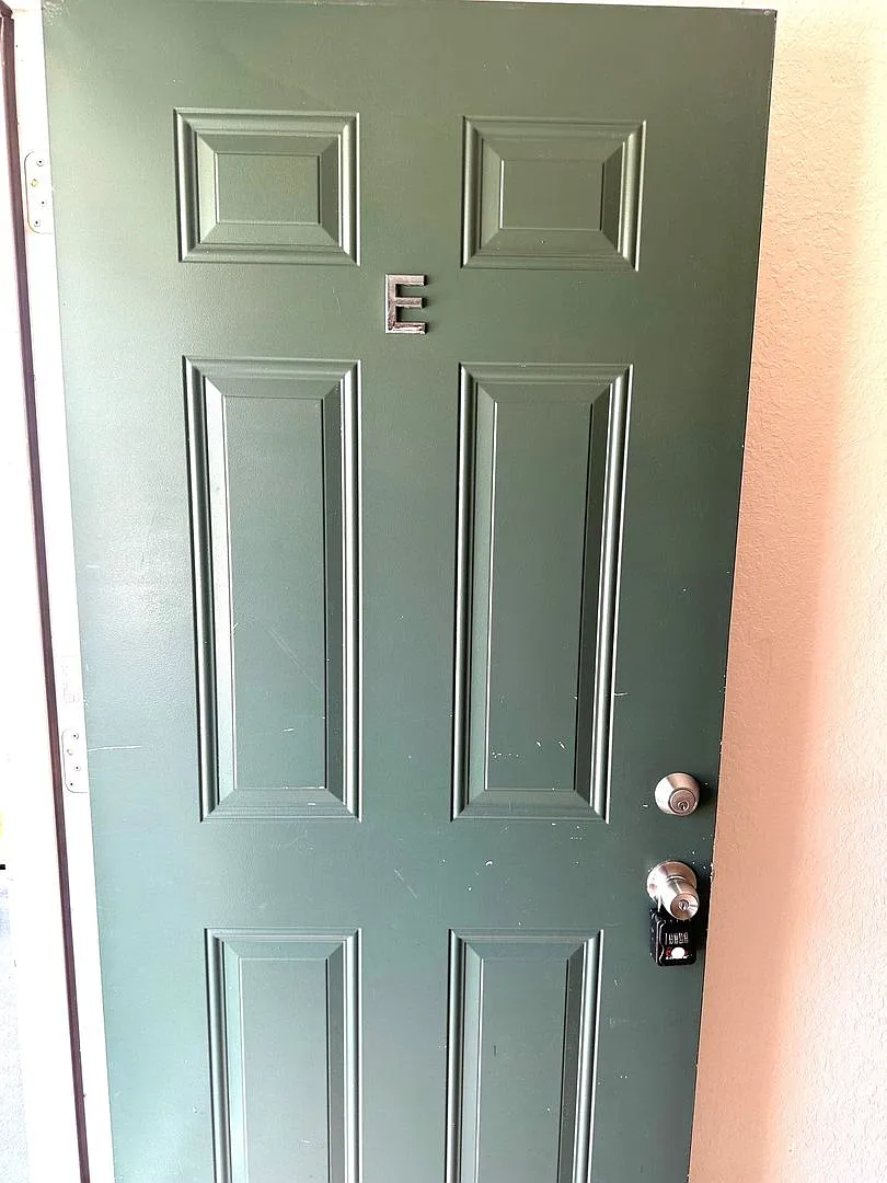 Cozy 2 bed 1 bath Apartment in Titusville — Photo 2