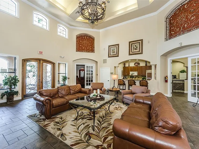 2107 Portofino Pl #3011 — Photo 32