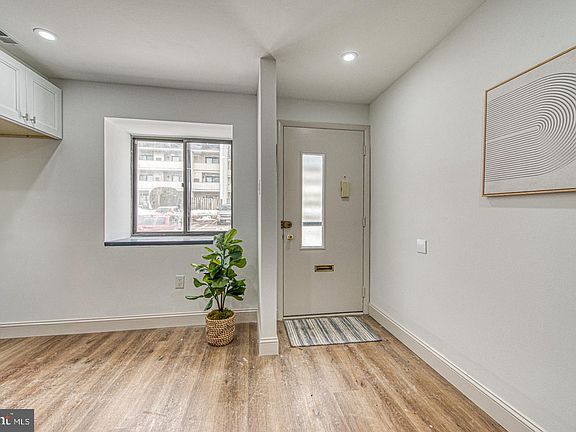 2nd image of 453 Summit House West Ctr