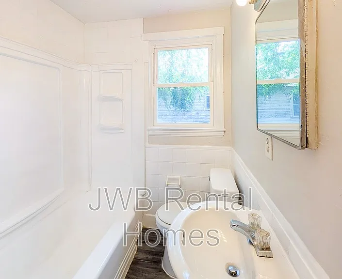 4623 Hercules Ave — Photo 8