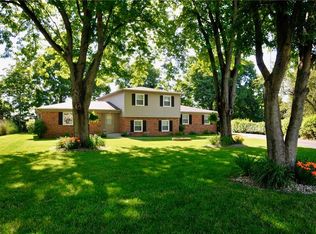 18907 Crestview Ct, Westfield, IN 46074