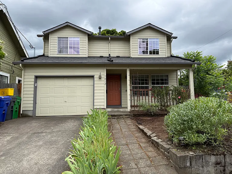 7012 SE Woodstock Blvd — Photo 1
