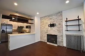 228 Maple St #2 — Photo 5
