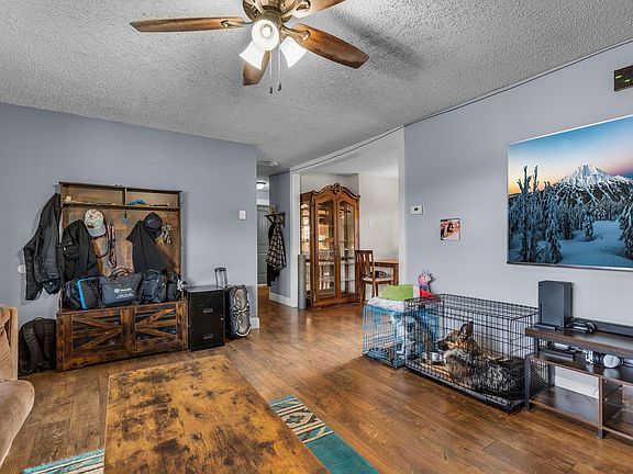 4th image of 187 NE Orchard Ln