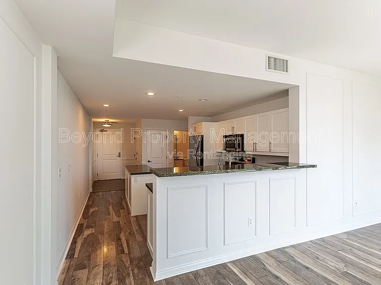 253 10th Ave #525 — Photo 8