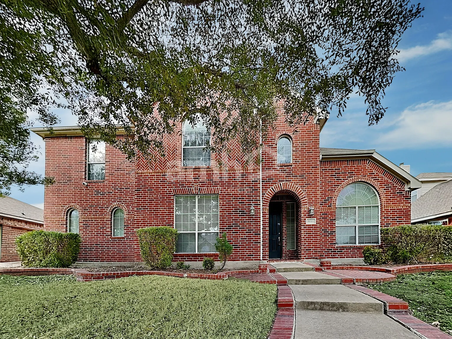 5 bed, 3.0 bath, 3464 sqft, $3,145 — Photo 1