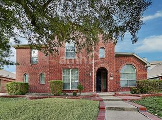 8001 Amesbury Ln, Rowlett, TX