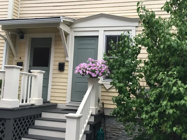 7 E Park Row APT 1, Clinton, NY 13323