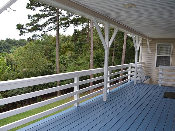 4th image of 16193 Hickory Dr