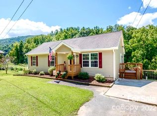 45 Mundy Cove Rd, Weaverville, NC 28787