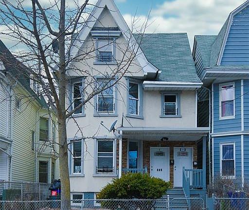 2nd image of 889 S 16th St