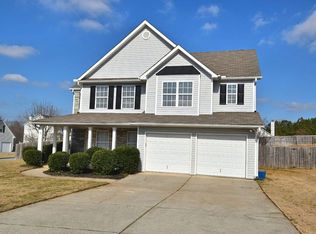 879 Creek Cove Way, Loganville, GA 30052
