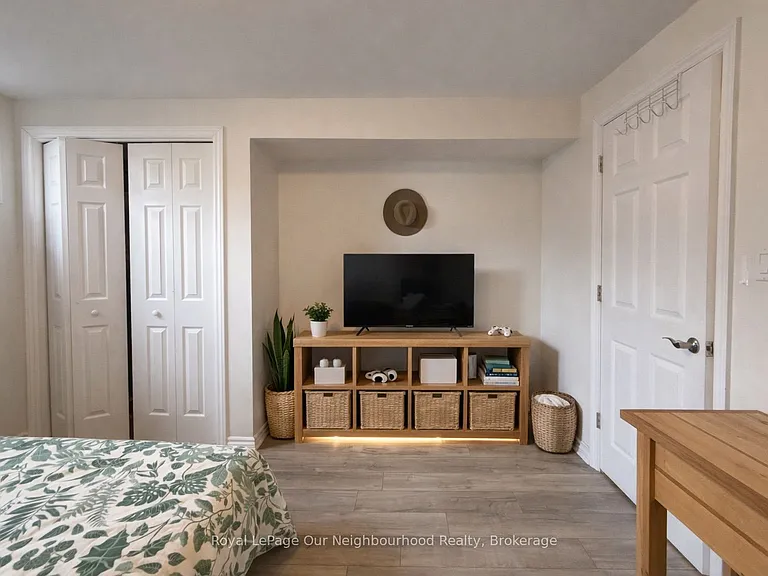 5 McIntosh Cres — Photo 25