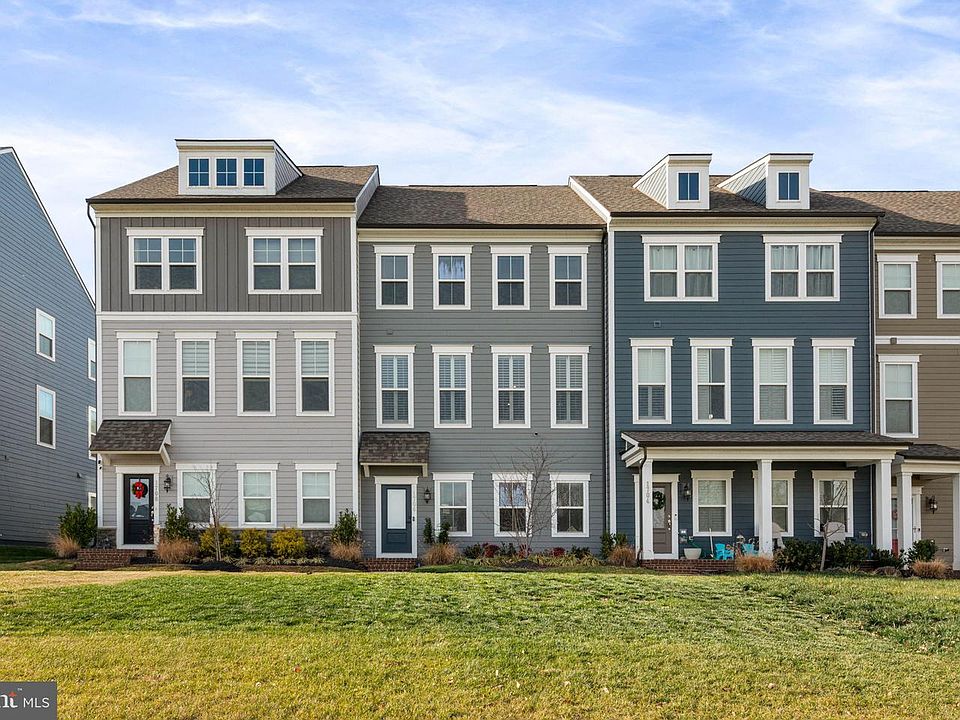 1st image of 1706 Autumn Maple Leaf Dr