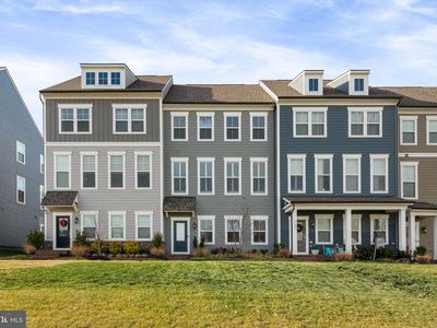 1706 Autumn Maple Leaf Dr, Dumfries, VA, 22026