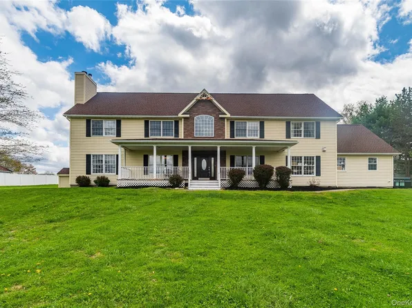 107 Dunthorne Drive, Bloomingburg, NY 12721