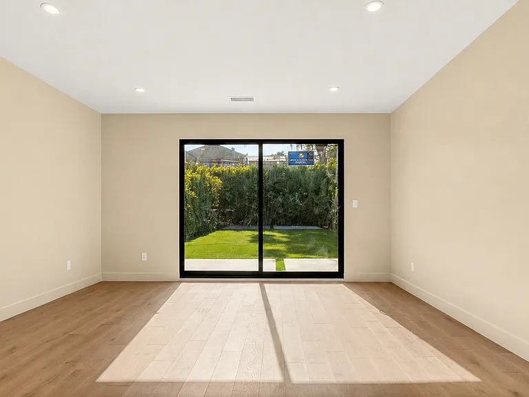 4819 Genesta Ave — Photo 19