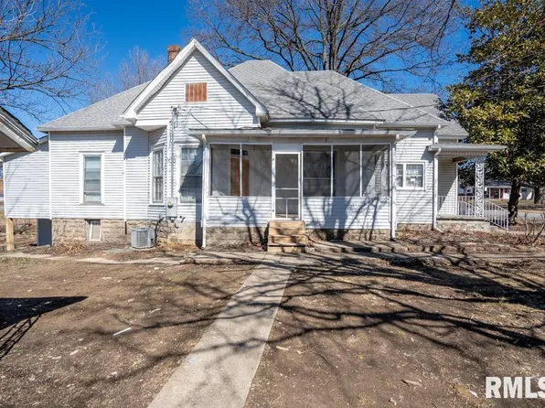 1004 Jefferson Ave, Johnston City, IL 62951