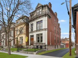 2319 Whittemore Pl, Saint Louis, MO 63104