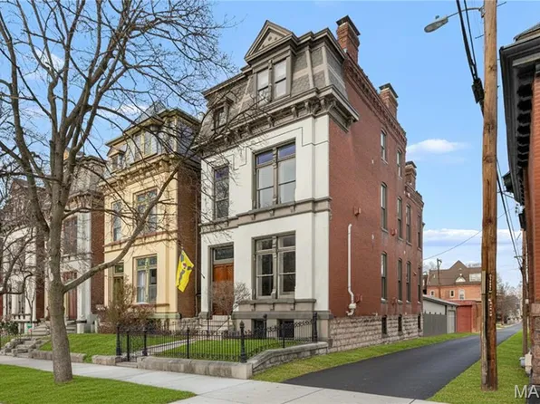 2319 Whittemore Pl, Saint Louis, MO 63104