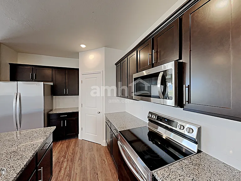 2701 W 3400 S — Photo 4
